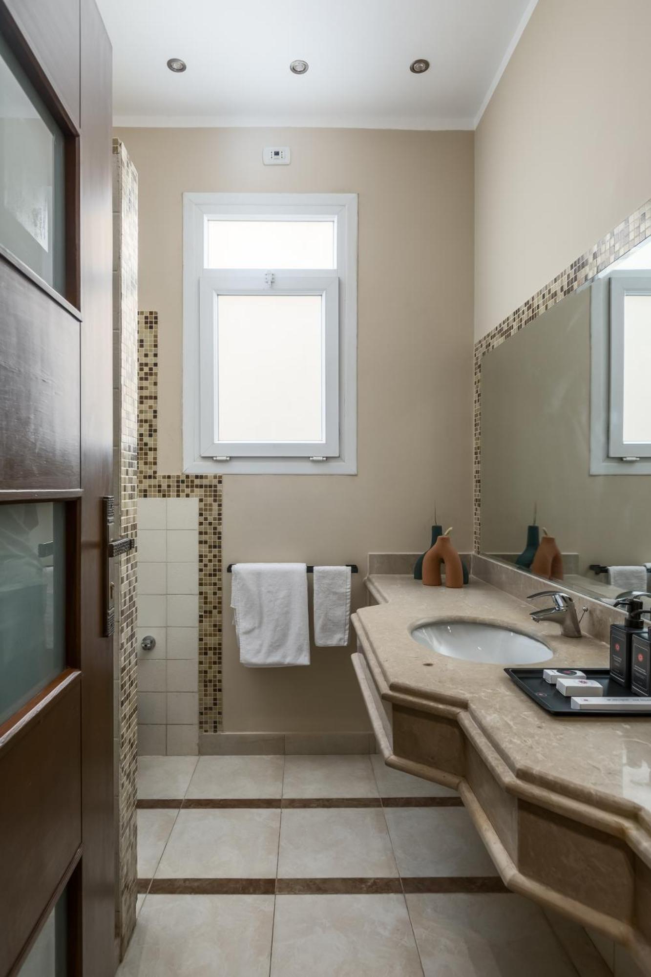 Livingville The Two-Fifty Le Caire Extérieur photo